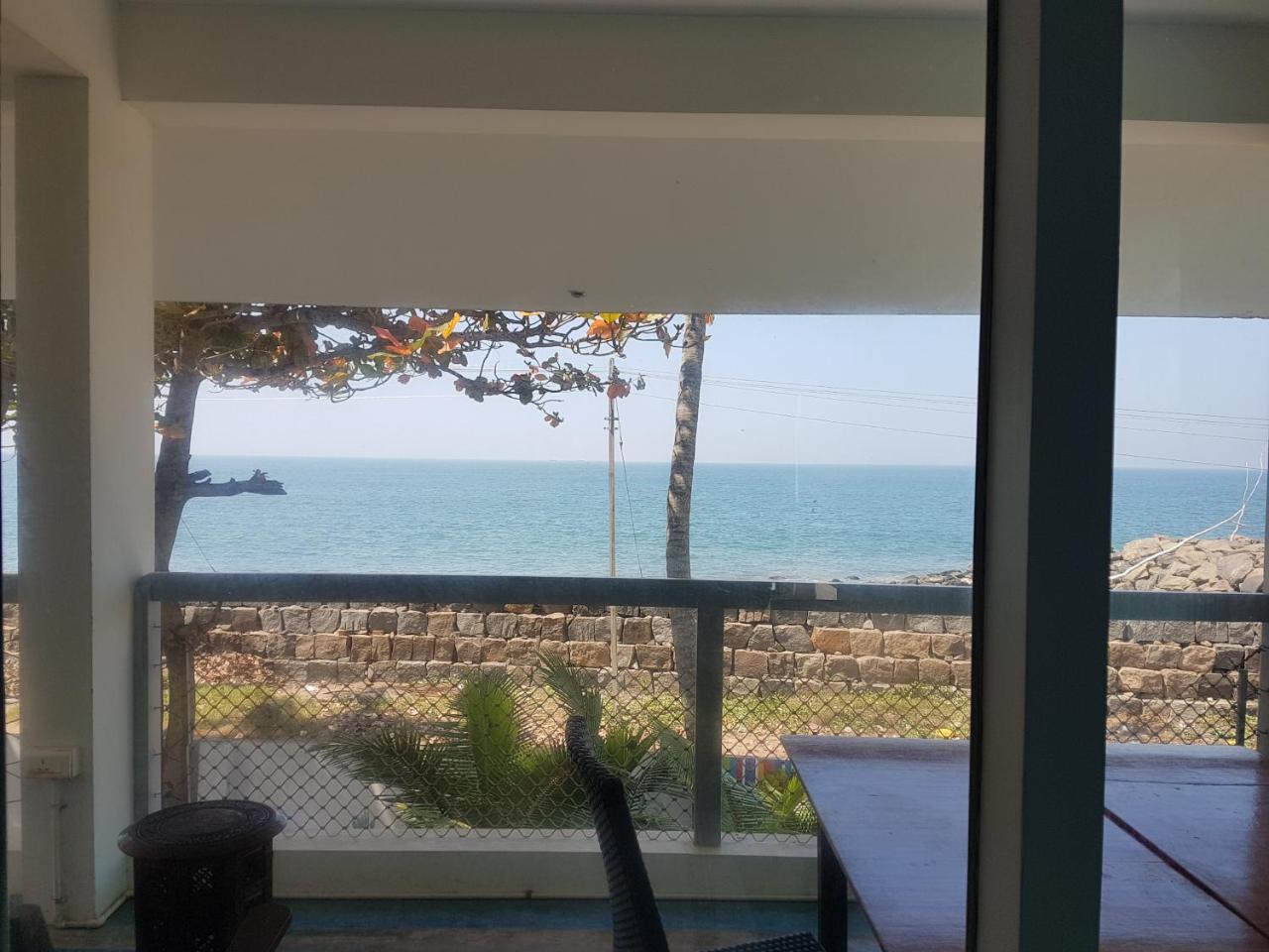 Chameleon Beach Lodge By Peace Rob Hotels Cherai Beach Exterior photo